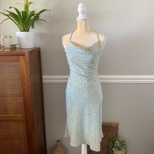 MEETING TIME MIDI DRESS BLUE